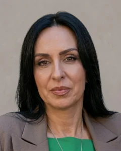 помоћна радница7